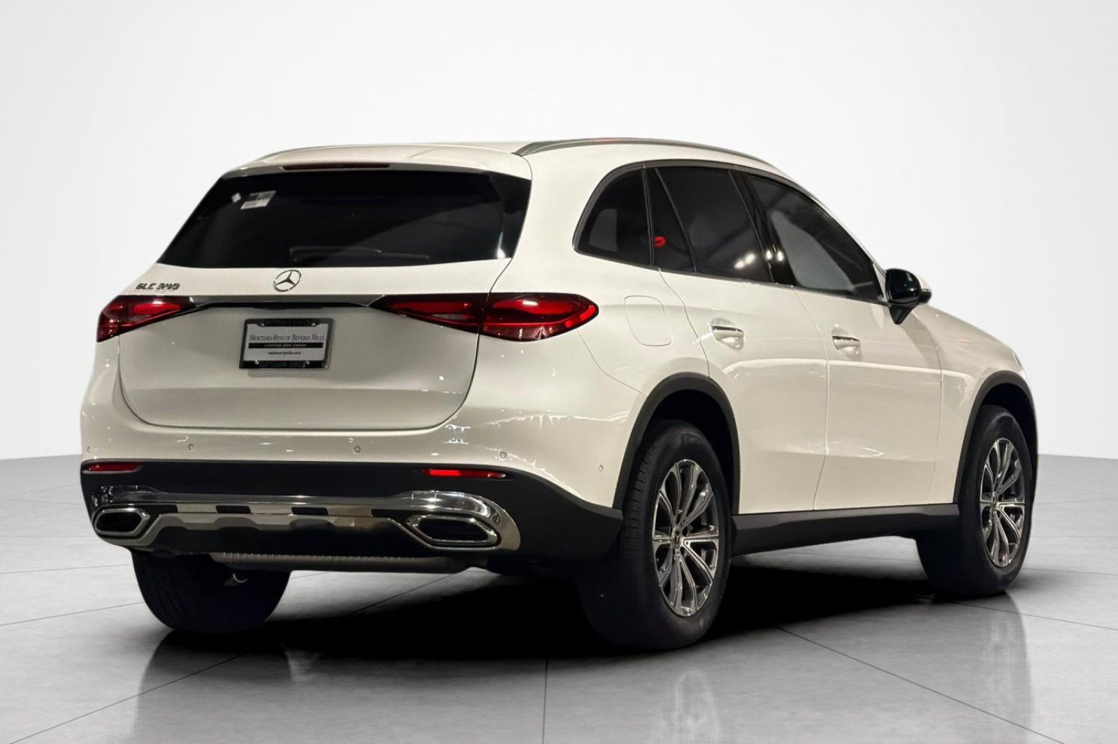 Used 2024 Mercedes-Benz GLC 300 image 5