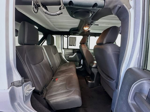 Used 2013 Jeep Wrangler Unlimited Sahara w/ Connectivity Group image 23
