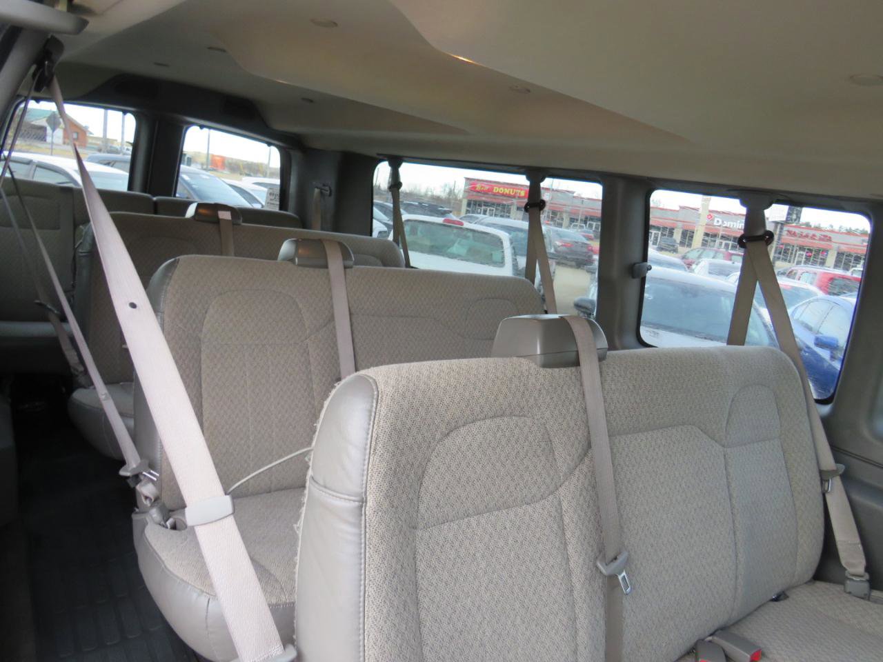 Used 2018 Chevrolet Express 3500 LT w/ LT Preferred Equipment Group RWD image 13