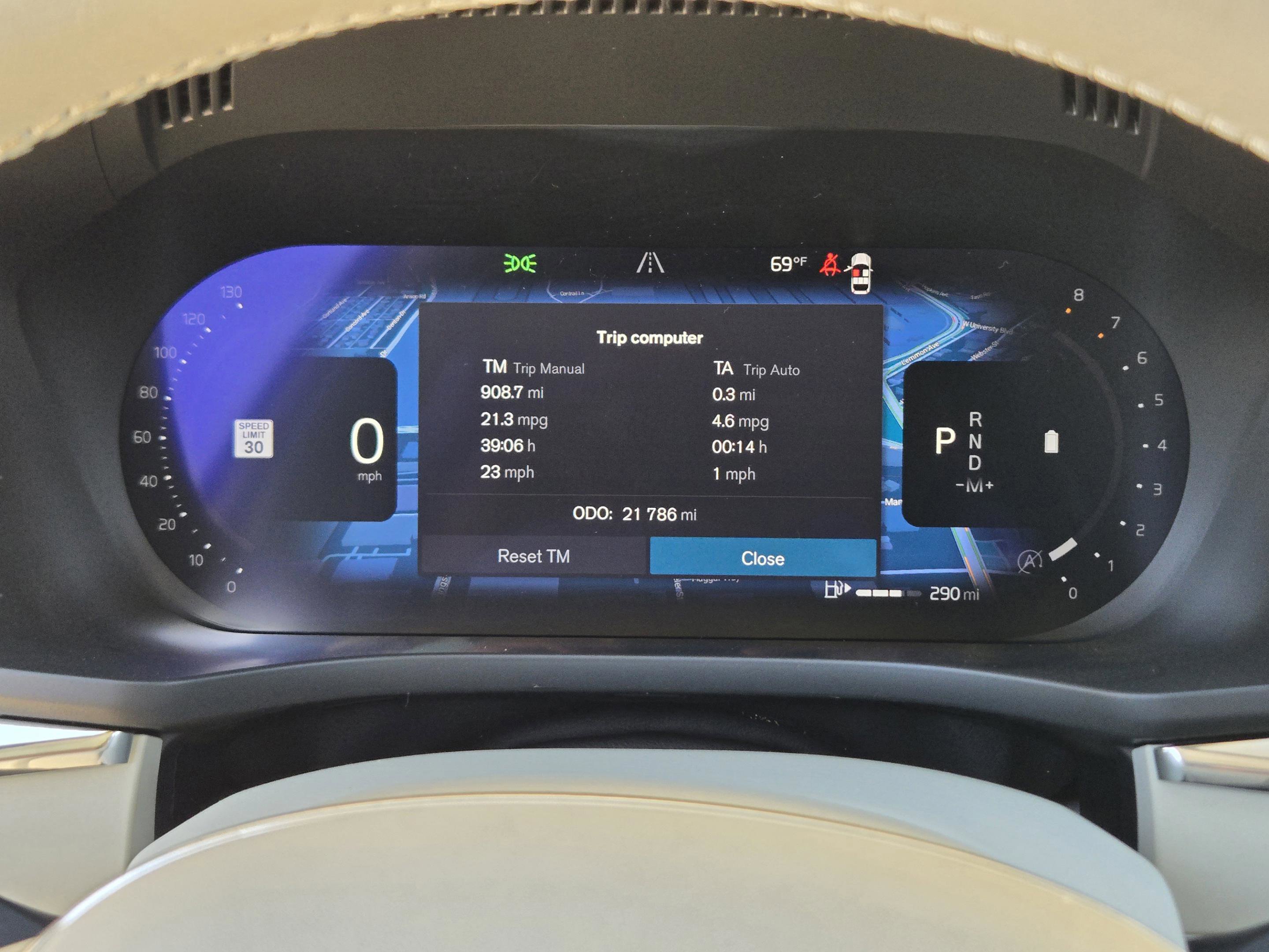 Used 2024 Volvo XC60 B5 Plus w/ Protection Package Premier image 23