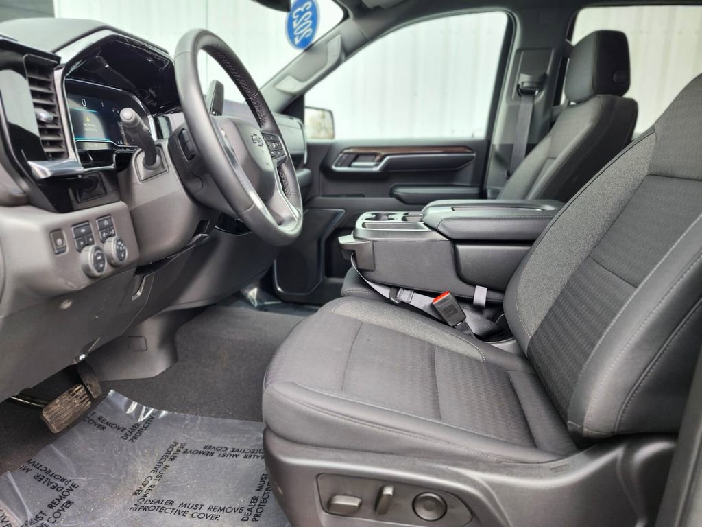 Used 2023 Chevrolet Silverado 1500 RST image 16