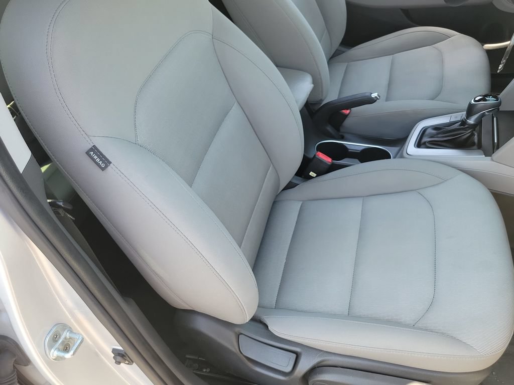 Used 2017 Hyundai Elantra SE FWD image 20