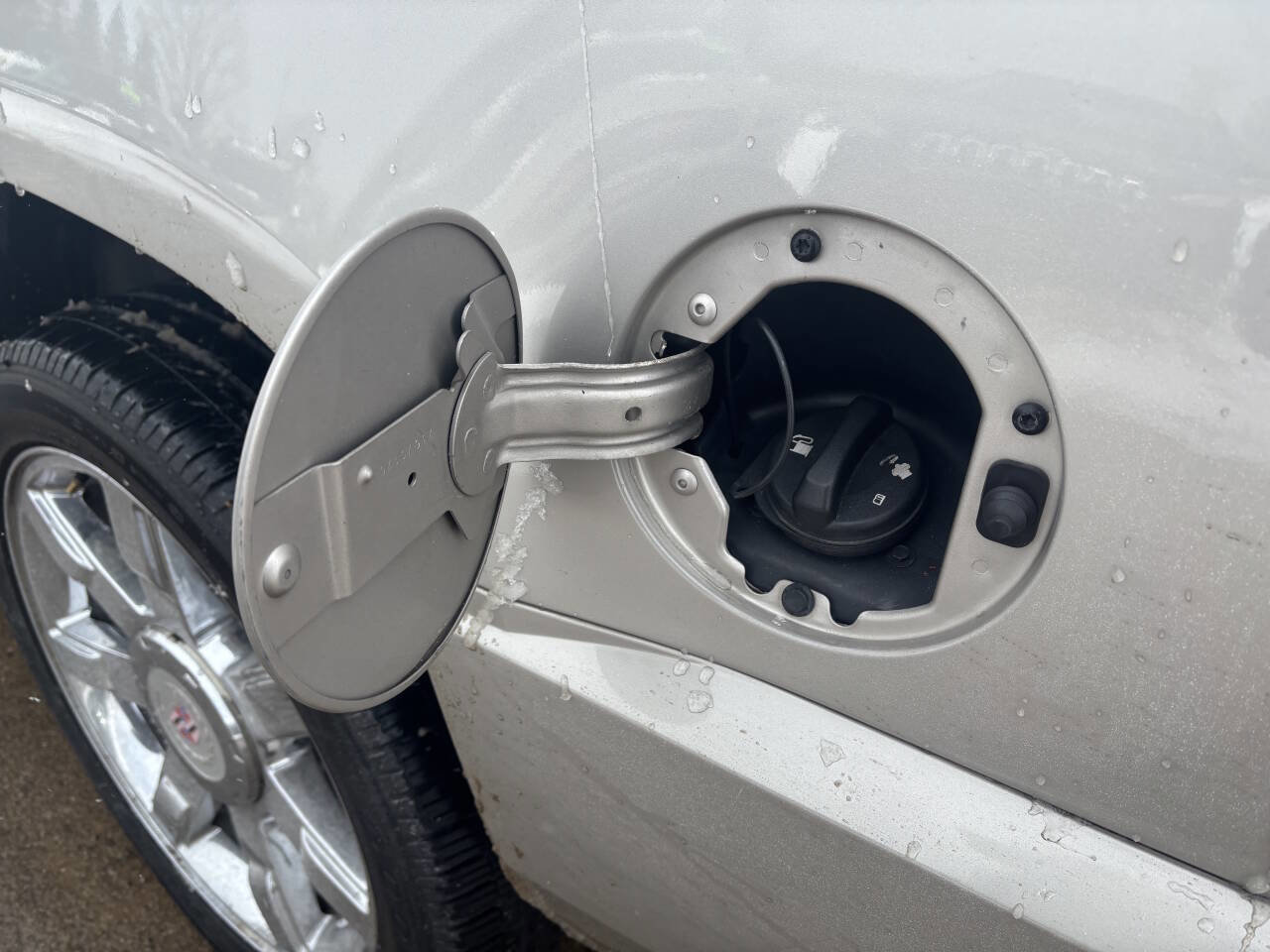 Used 2009 Cadillac Escalade Base 4dr Hybrid SUV image 11