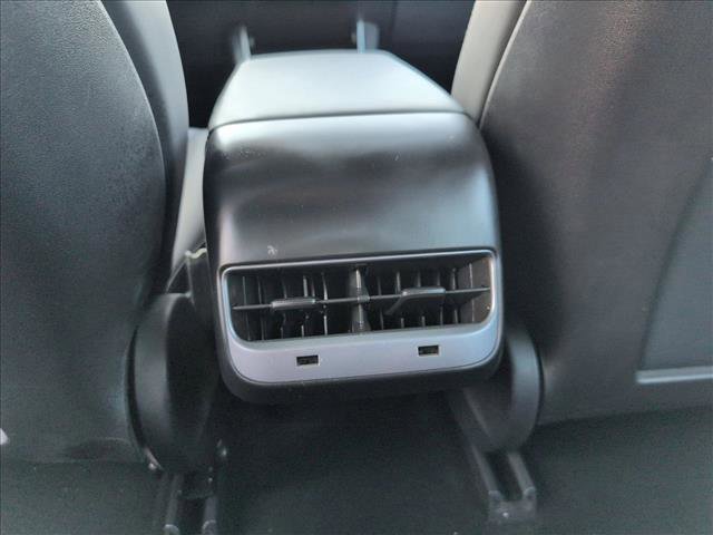 Used 2018 Tesla Model 3 Long Range image 17