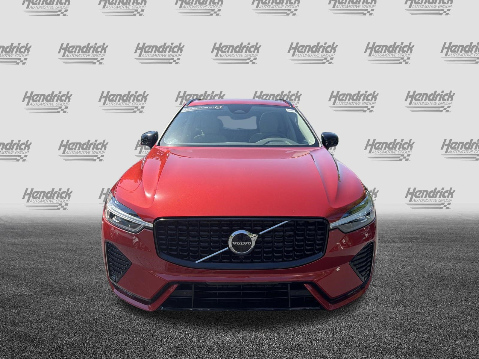 Certified 2024 Volvo XC60 B5 Core w/ Protection Package AWD/4WD image 5