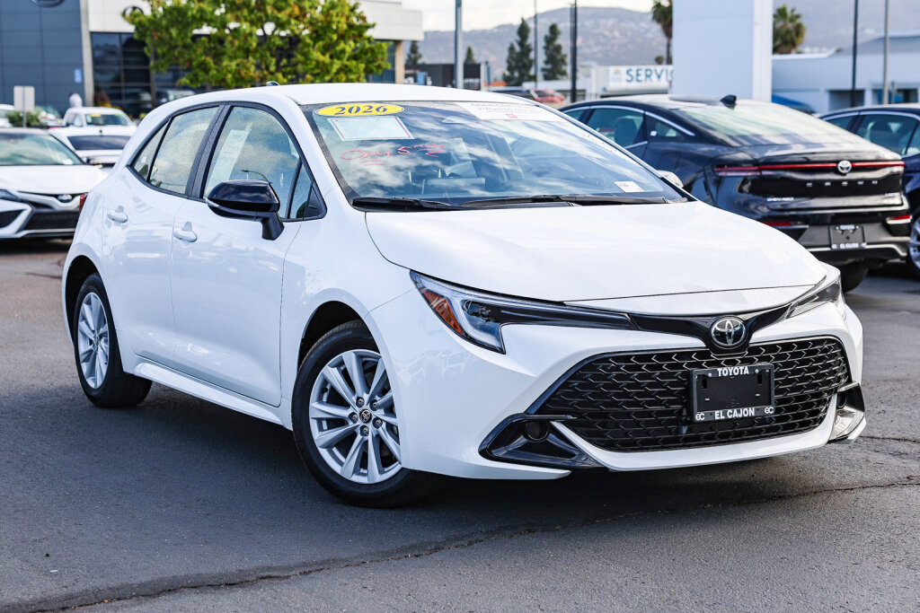 Certified 2026 Toyota Corolla SE w/ Black Out Package (TMS) FWD image 1