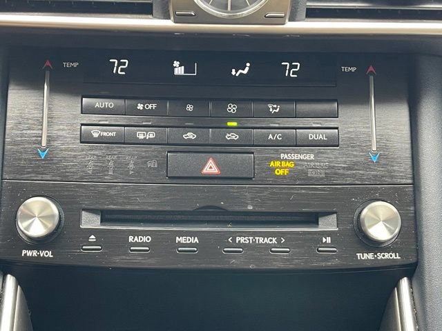 Used 2018 Lexus IS 300 AWD image 11