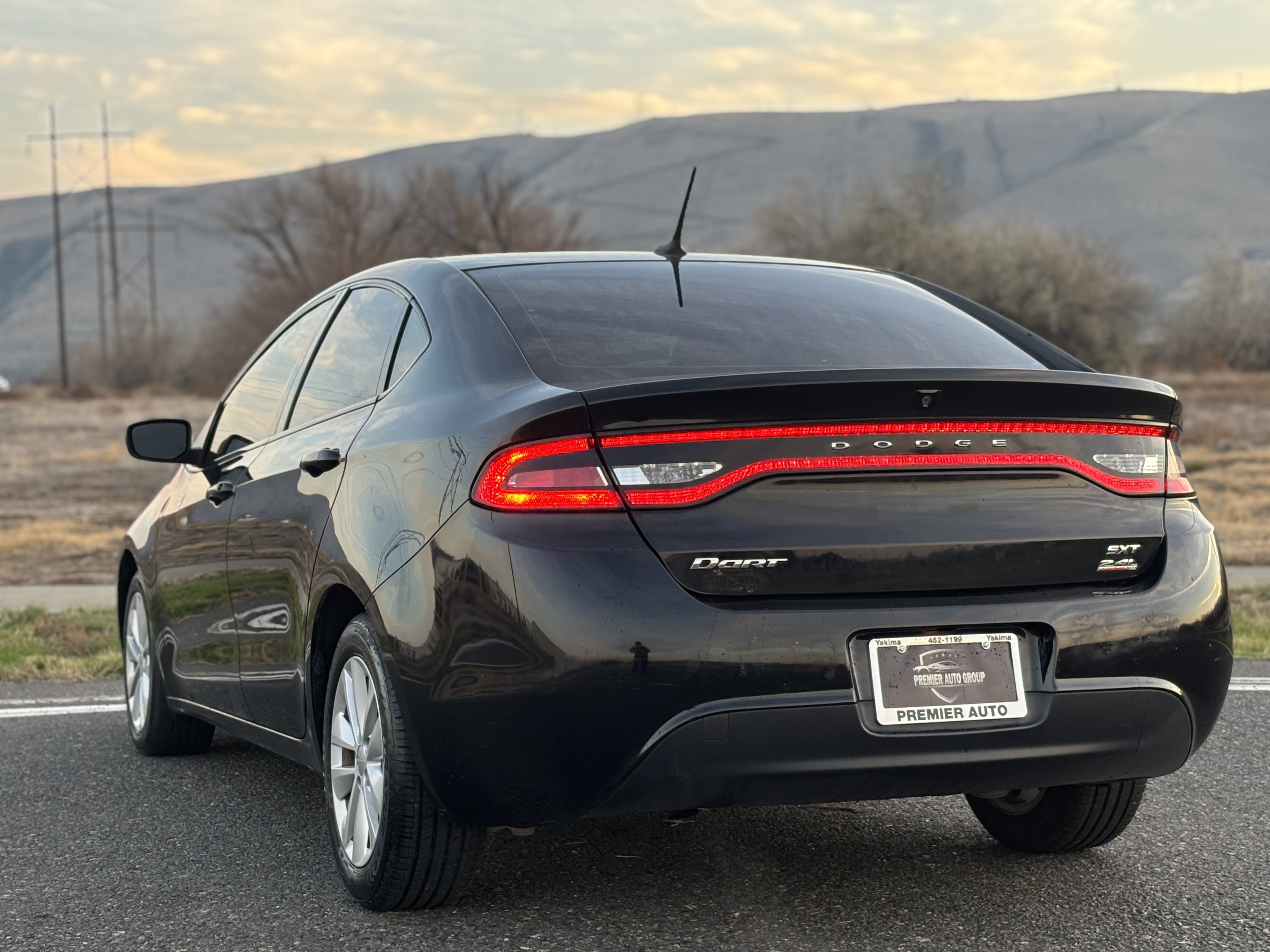 Used 2014 Dodge Dart SXT w/ Sun/Sound Group image 9