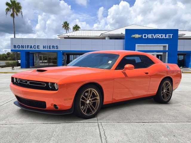 Used 2021 Dodge Challenger R/T w/ Driver Convenience Group RWD image 2