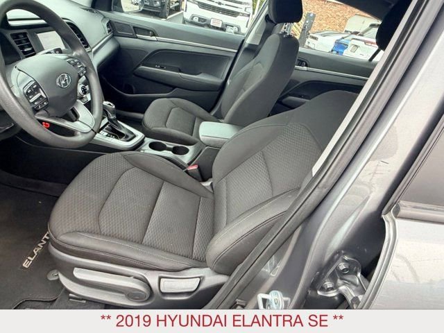 Used 2019 Hyundai Elantra SE w/ Cargo Package image 15