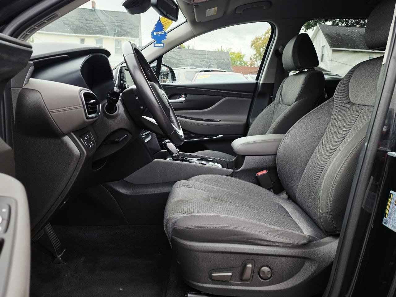 Used 2019 Hyundai Santa Fe SEL AWD/4WD image 12