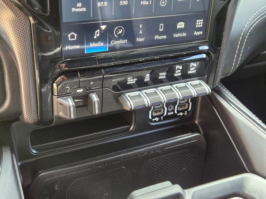 Used 2022 RAM 2500 Limited image 29