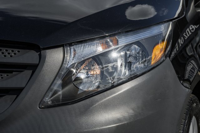 Used 2018 Mercedes-Benz Metris Passenger image 10