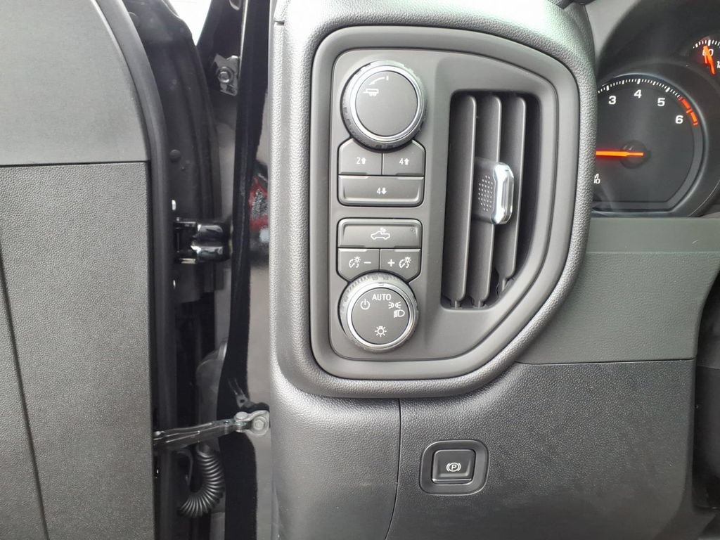 New 2026 Chevrolet Silverado 2500 Custom w/ Custom Convenience Package AWD/4WD image 23