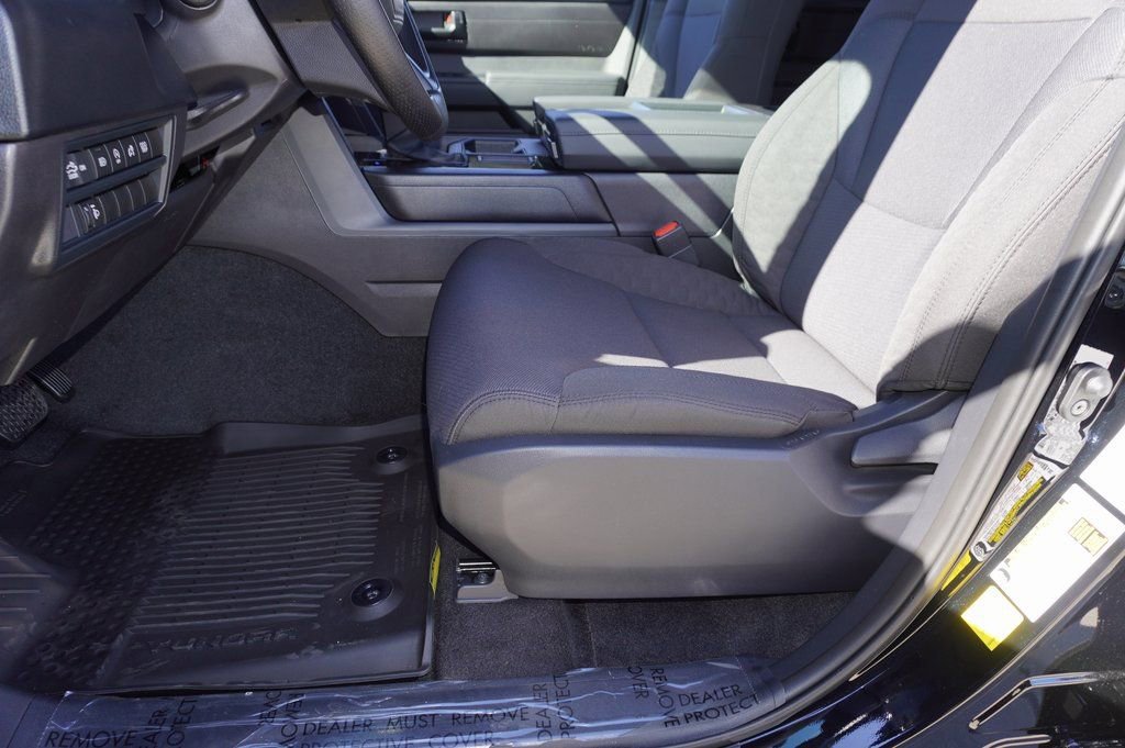 New 2026 Toyota Tundra SR image 7