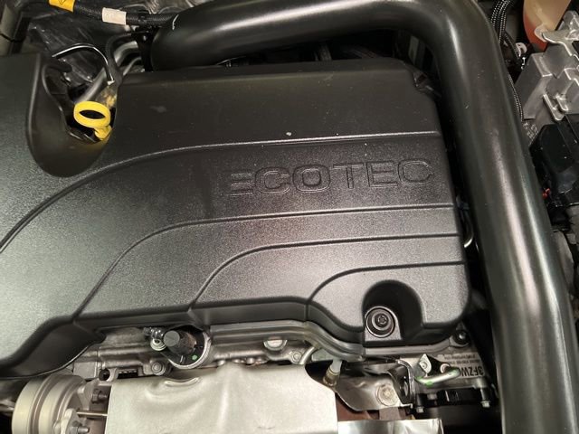 Used 2023 Chevrolet Equinox LS image 18