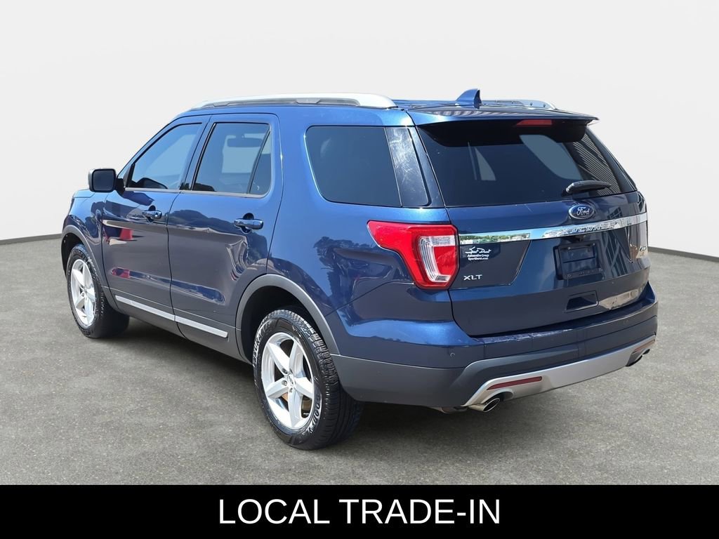 Used 2016 Ford Explorer XLT w/ Equipment Group 201A AWD/4WD image 7