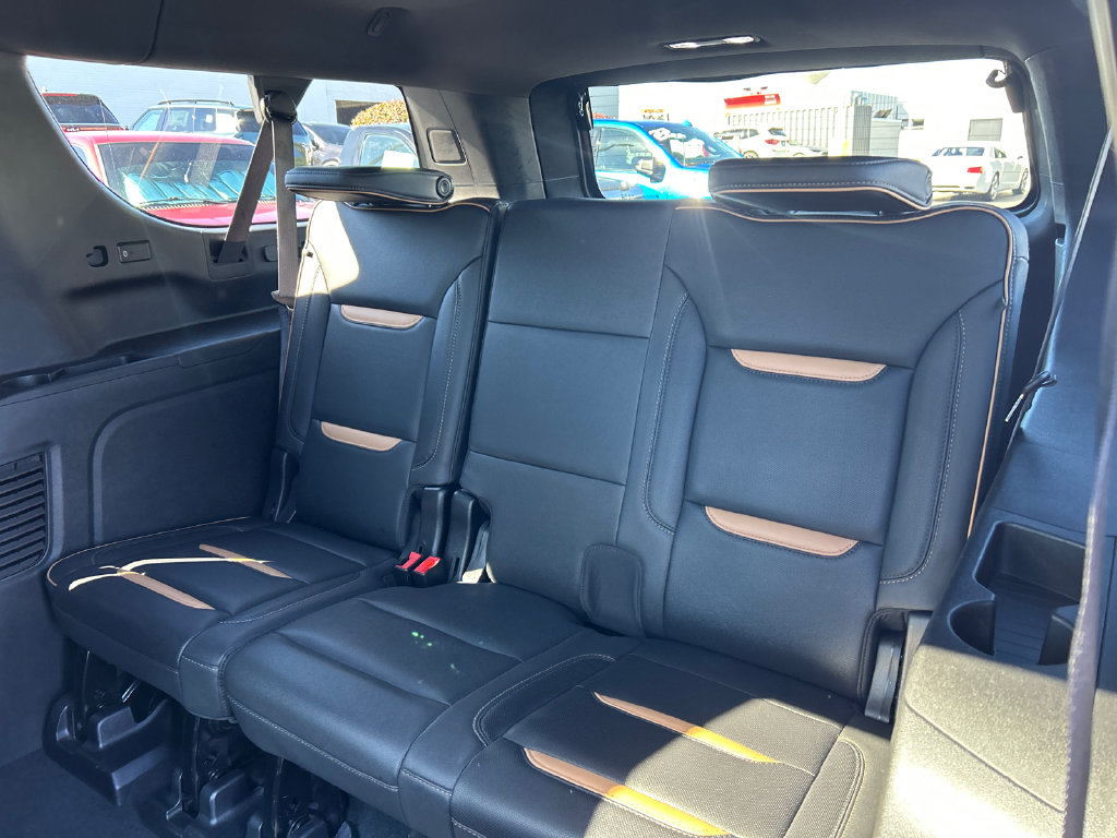 Certified 2023 GMC Yukon XL AT4 w/ AT4 Premium Package AWD/4WD image 37