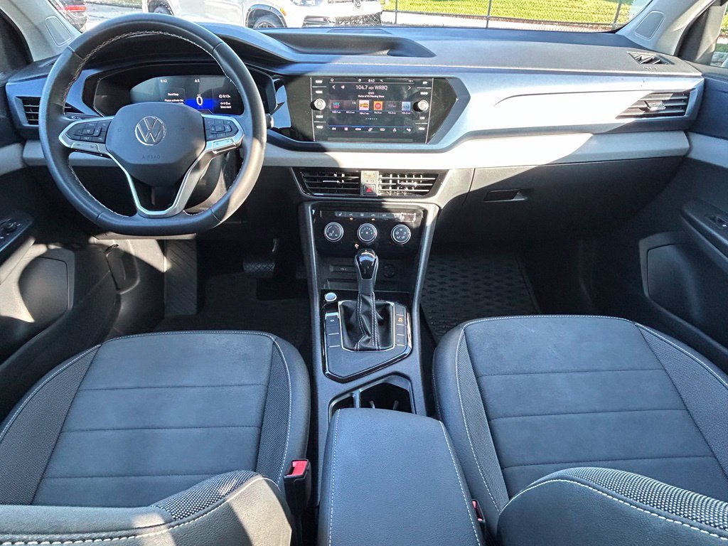 Certified 2023 Volkswagen Taos SE FWD image 10