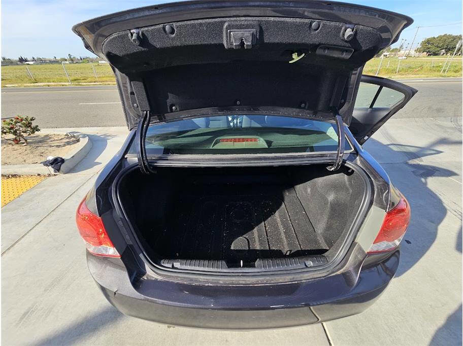 Used 2014 Chevrolet Cruze LT image 24