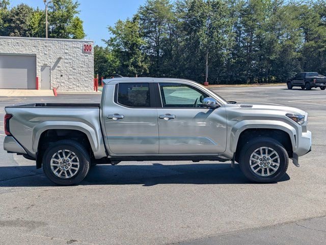 Used 2025 Toyota Tacoma Limited AWD/4WD image 8