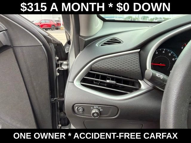 Used 2025 Chevrolet Malibu LT FWD image 16