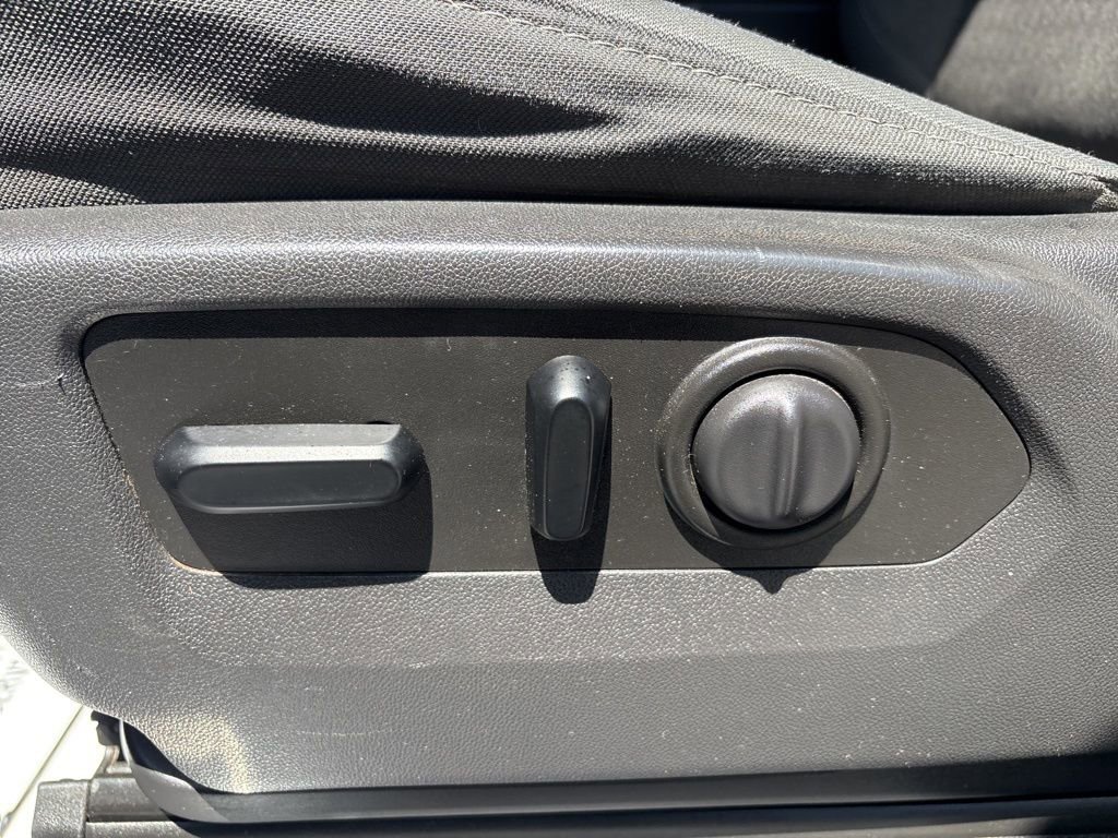 Used 2019 GMC Sierra 1500 Elevation w/ Elevation Value Package image 11