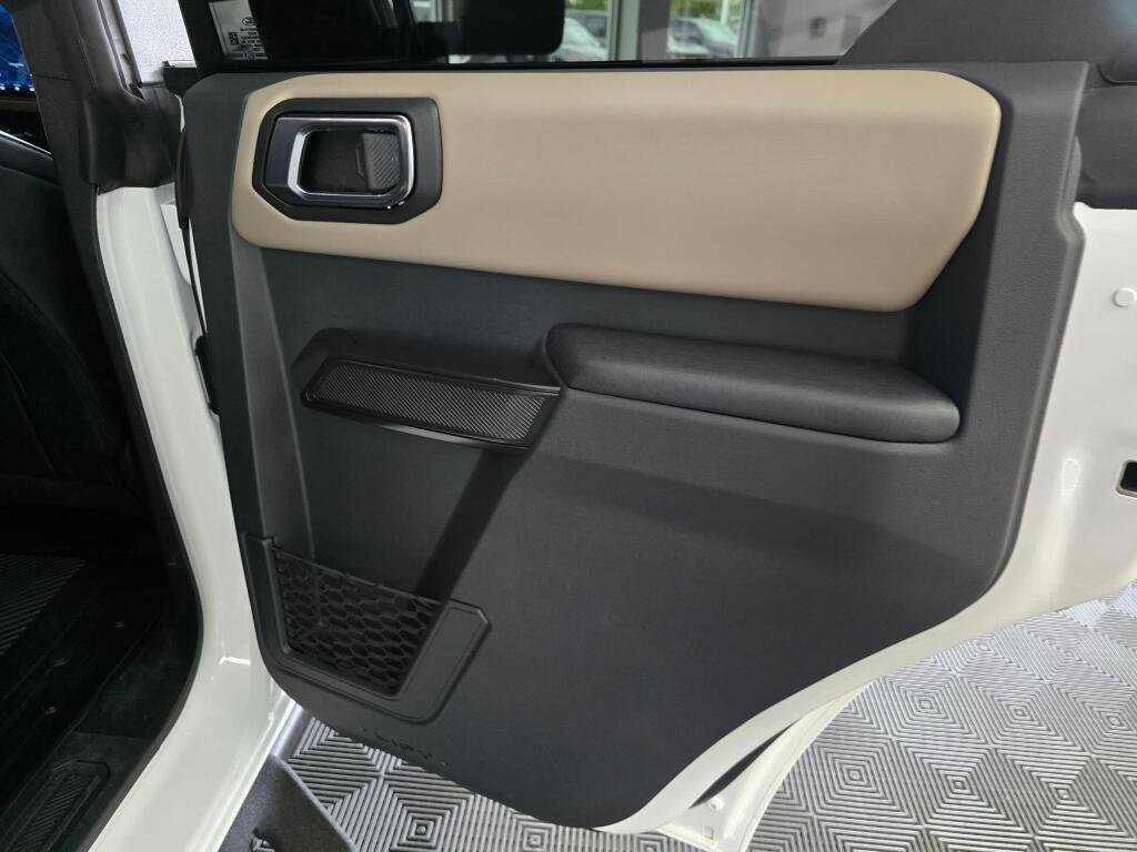 Used 2024 Ford Bronco Wildtrak AWD/4WD image 42