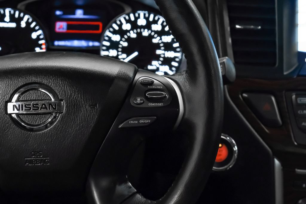Used 2020 Nissan Pathfinder Platinum FWD image 22