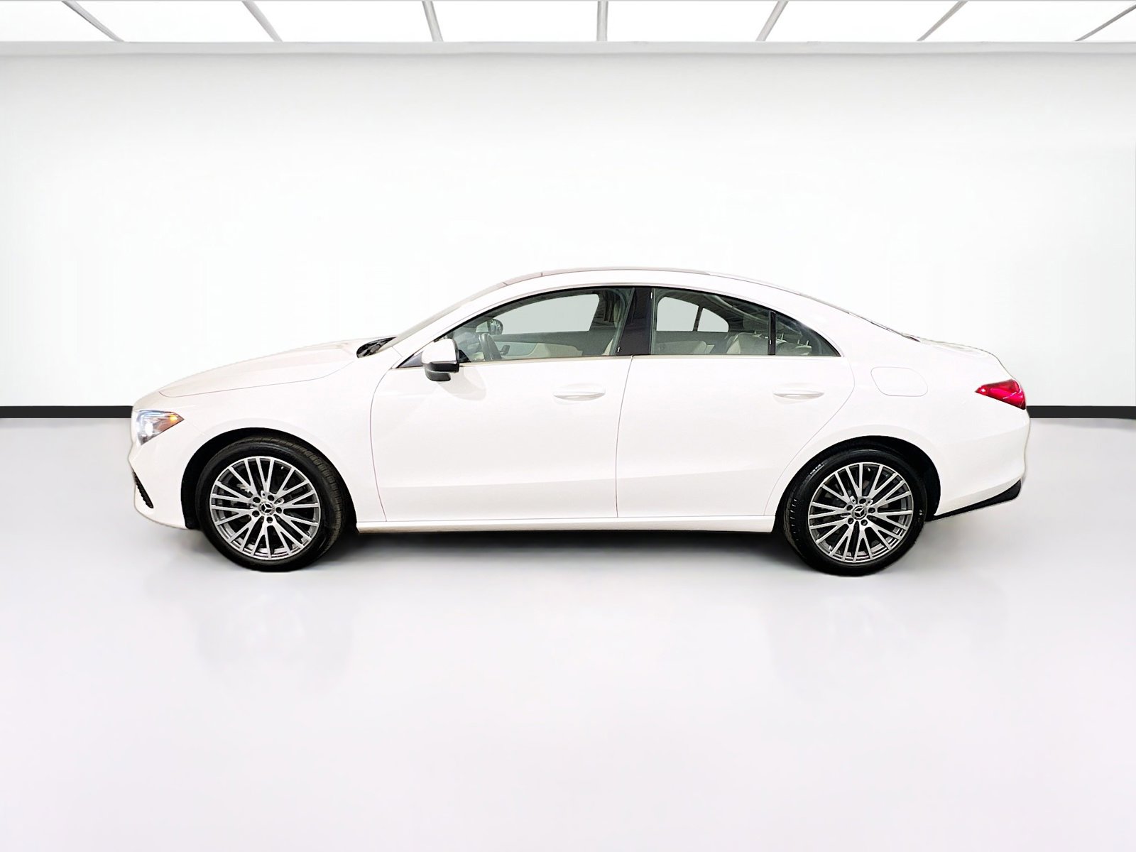 Used 2025 Mercedes-Benz CLA 250 image 23