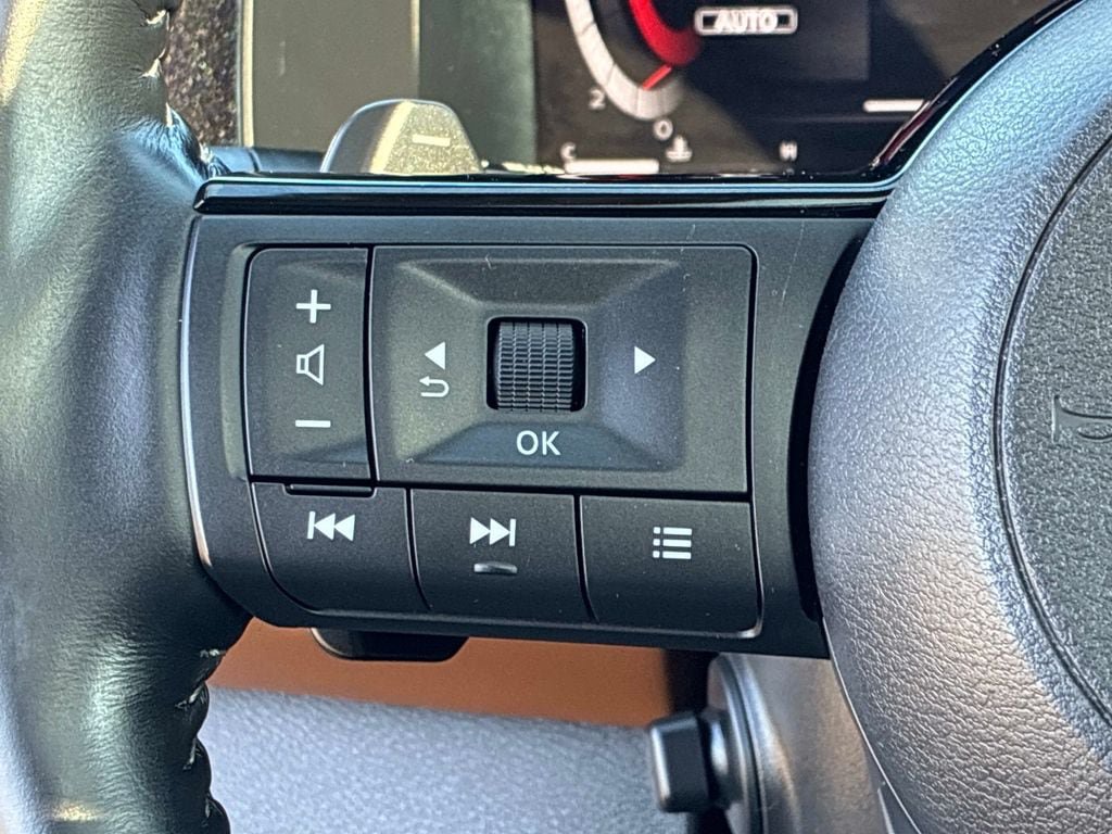 Certified 2023 Nissan Pathfinder Platinum AWD/4WD image 27