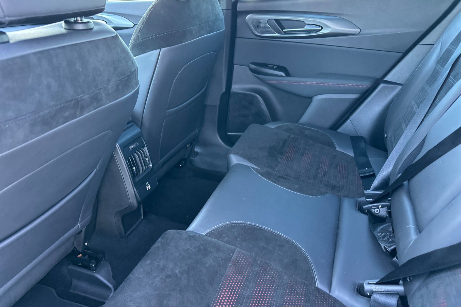 Used 2024 Dodge Hornet R/T Plus image 12