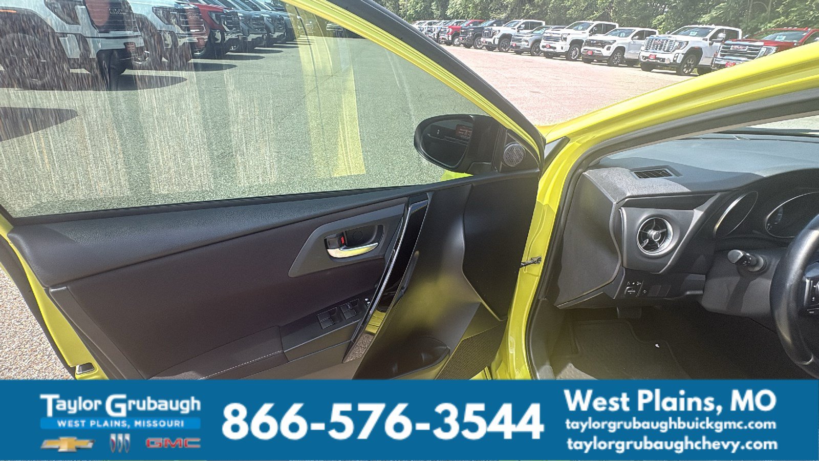 Used 2018 Toyota Corolla iM w/ All-Weather Mat Package FWD image 21
