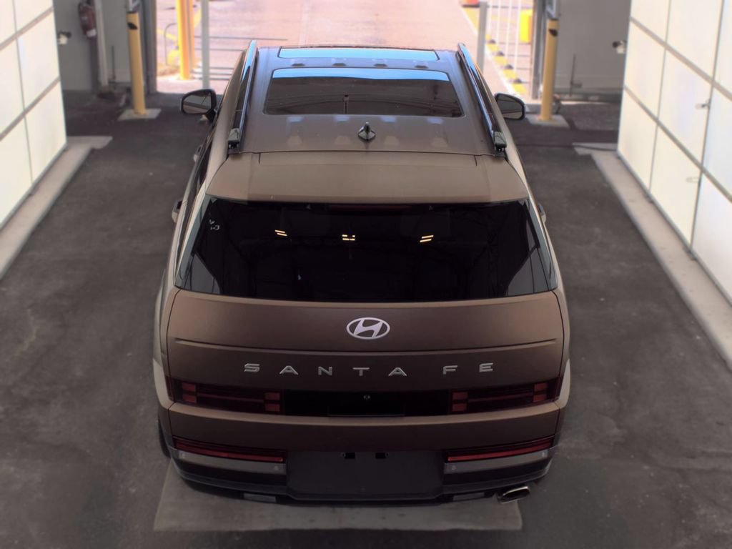 Used 2024 Hyundai Santa Fe Limited FWD image 6