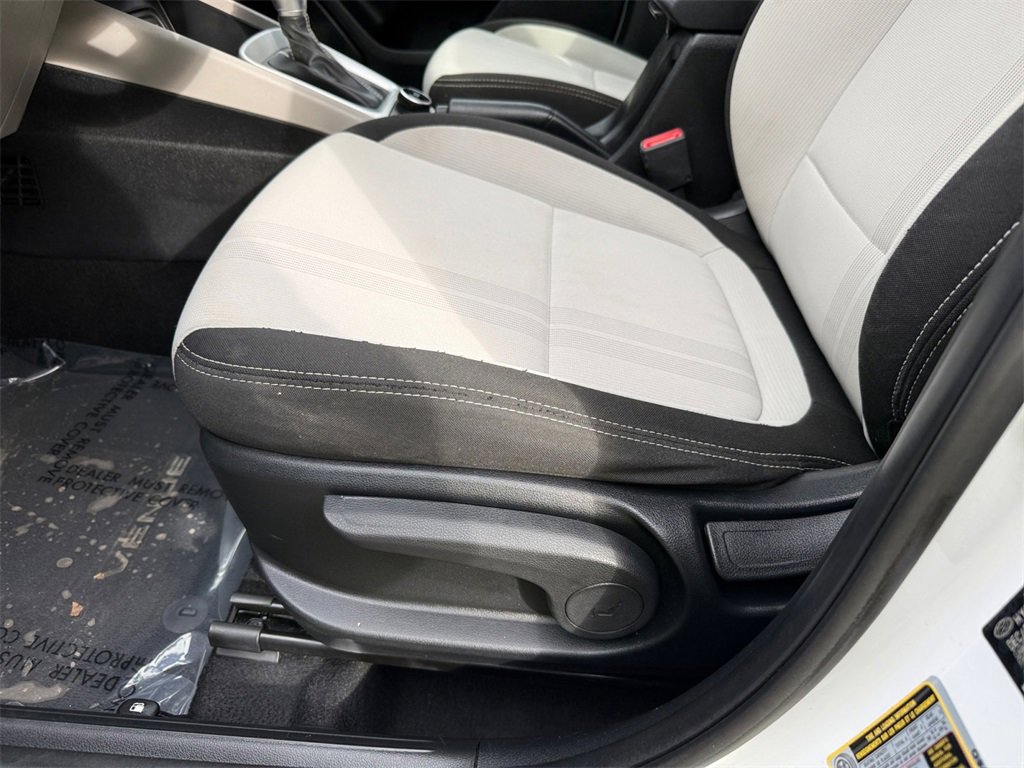 Used 2022 Hyundai Venue SEL image 13