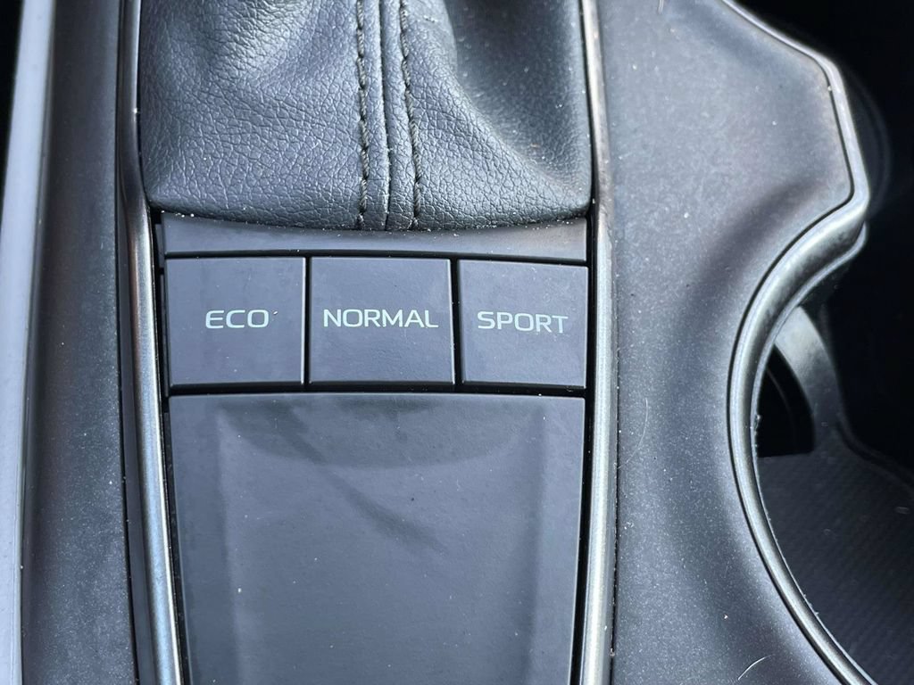 Used 2024 Toyota Camry SE w/ Convenience Package FWD image 39