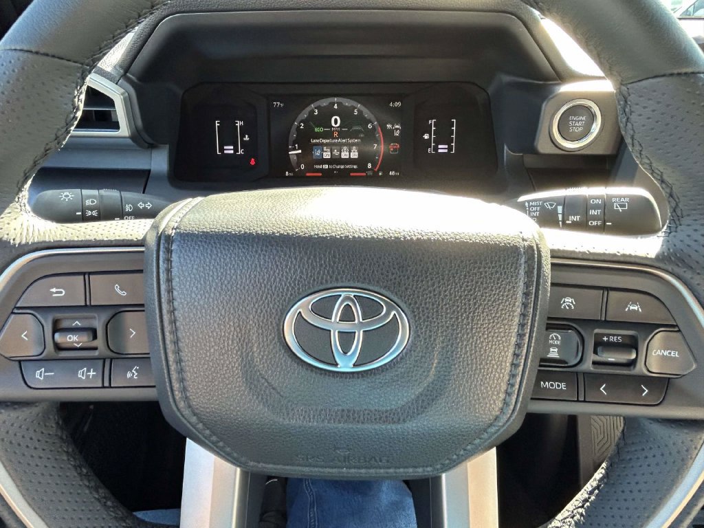 New 2026 Toyota 4Runner SR5 AWD/4WD image 27