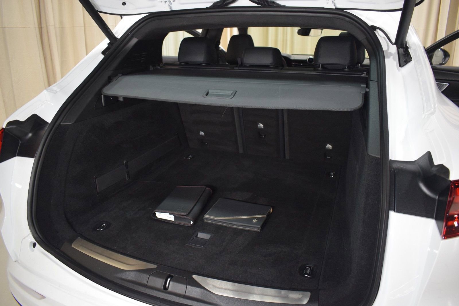 Used 2023 Maserati Grecale Modena image 41