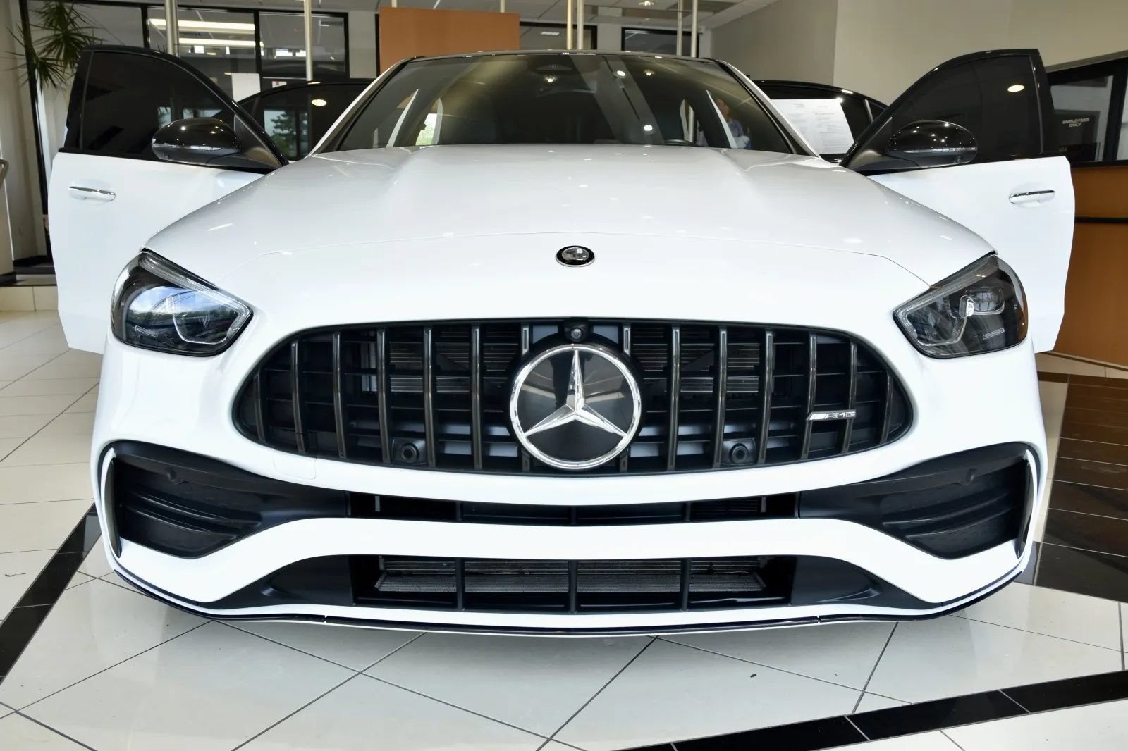 Used 2025 Mercedes-Benz C 43 AMG 4MATIC Sedan image 2