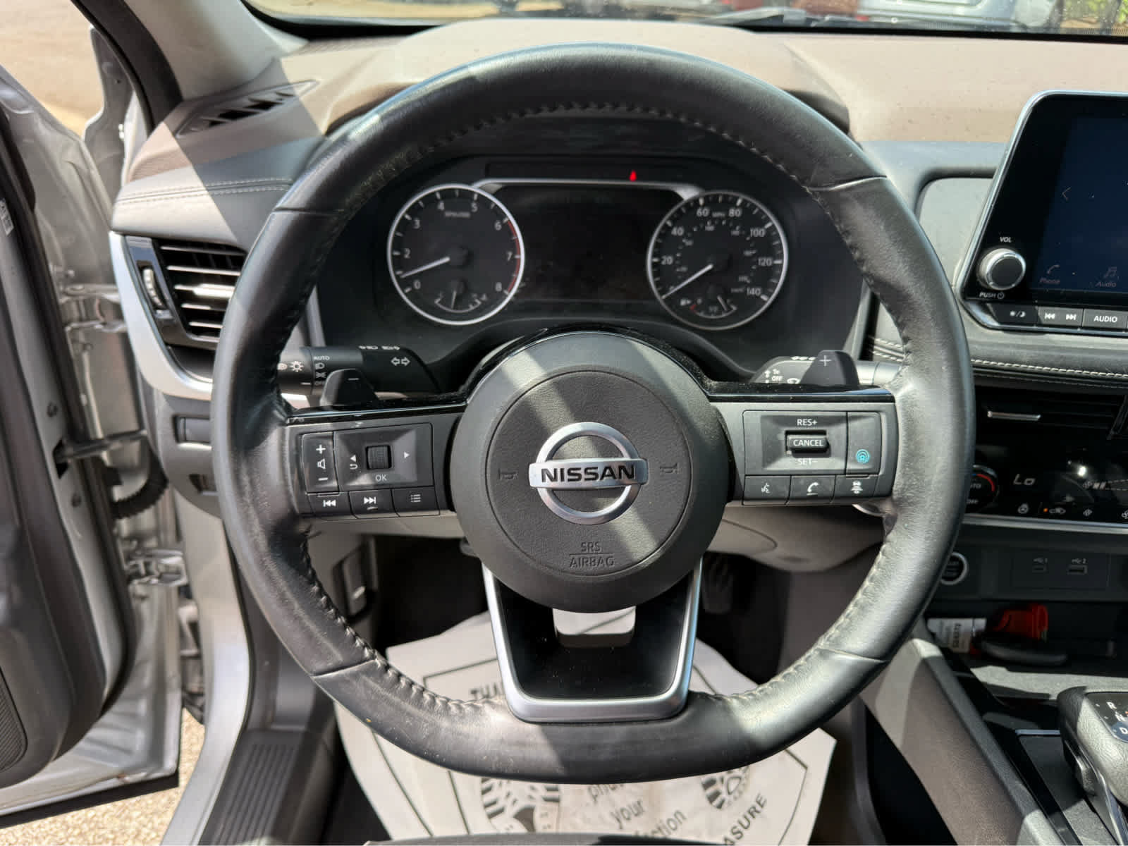 Used 2021 Nissan Rogue SV w/ Premium Package FWD image 6