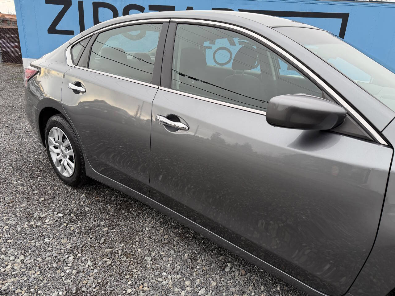 Used 2014 Nissan Altima 2.5 S FWD image 10