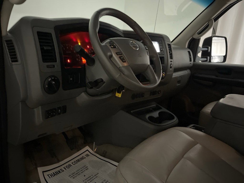 Used 2014 Nissan NV 3500 SL w/ Technology Package image 22