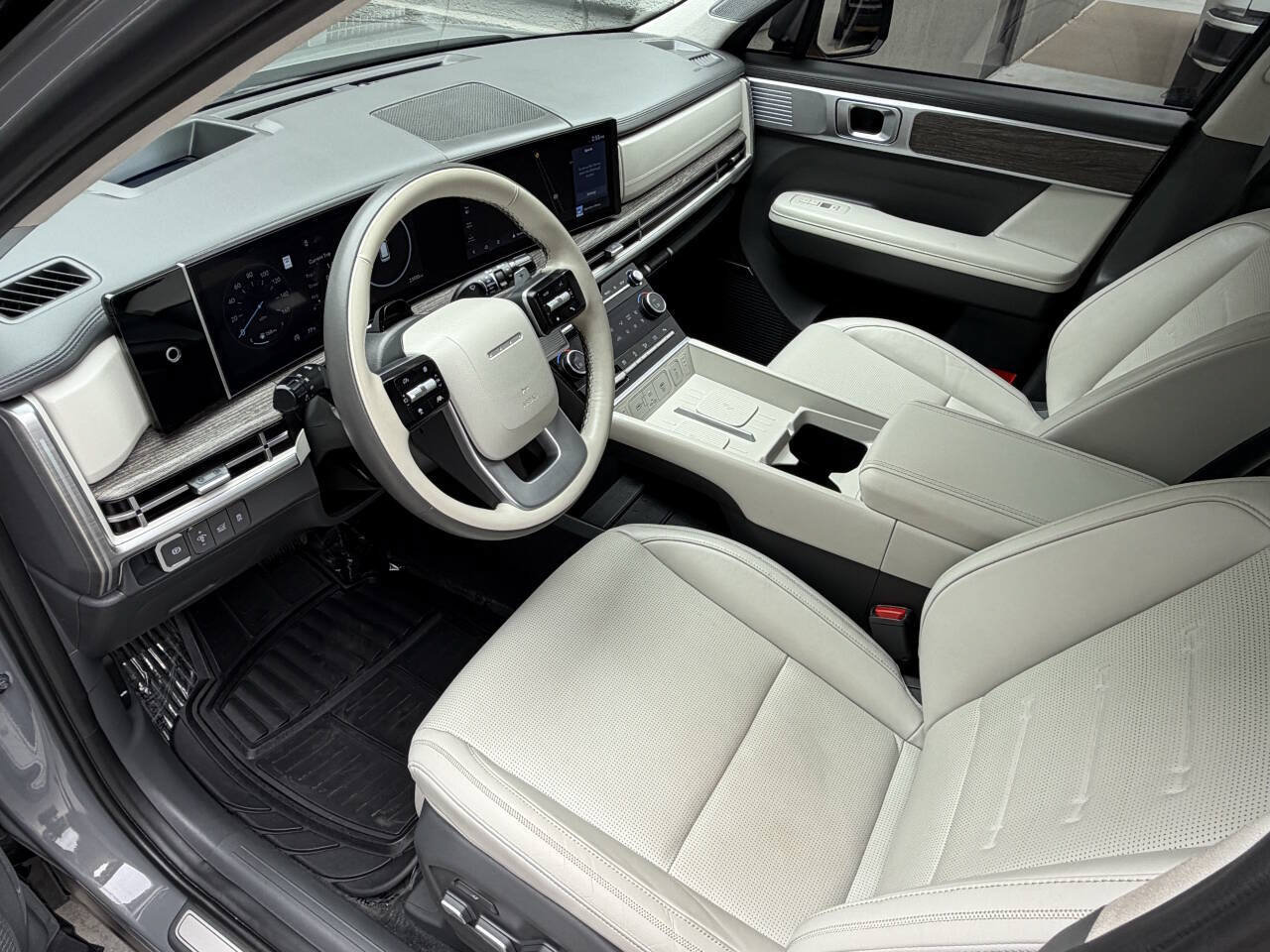 Used 2024 Hyundai Santa Fe Calligraphy AWD/4WD image 13