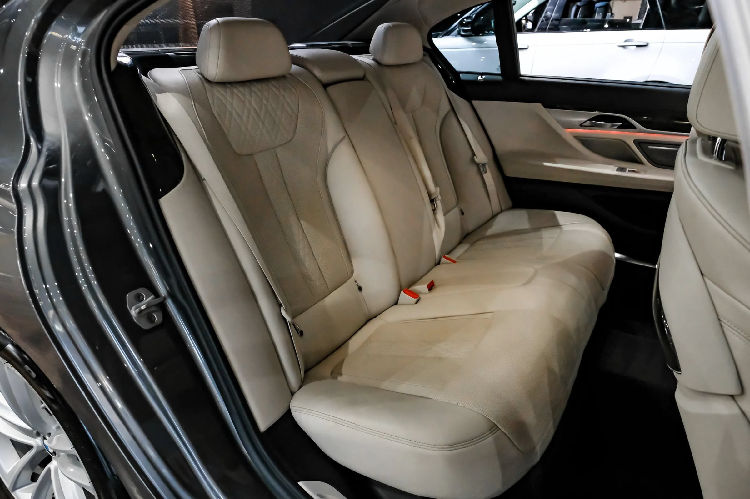 Used 2018 BMW 750i xDrive AWD/4WD image 41