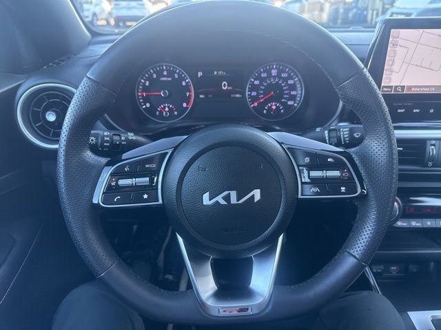 Used 2023 Kia Forte GT-Line w/ GT-Line Premium Package image 12