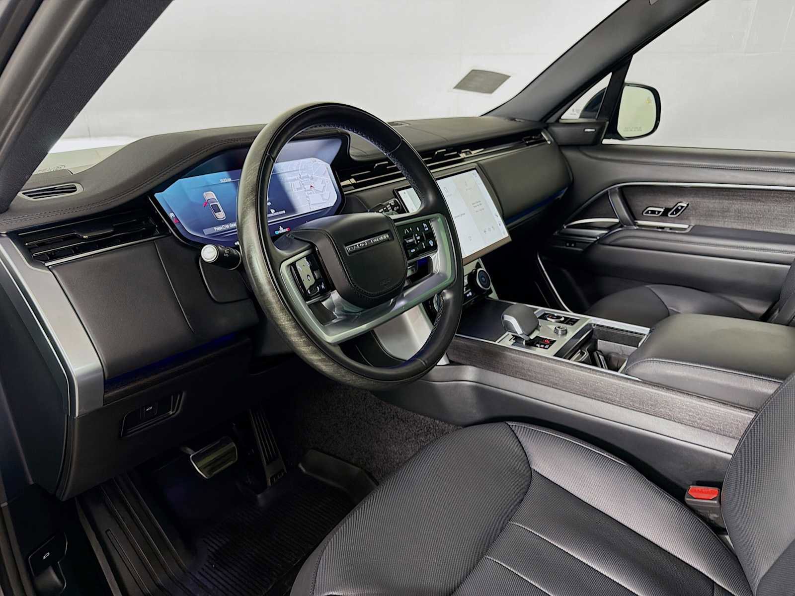 Used 2023 Land Rover Range Rover SE AWD/4WD image 9