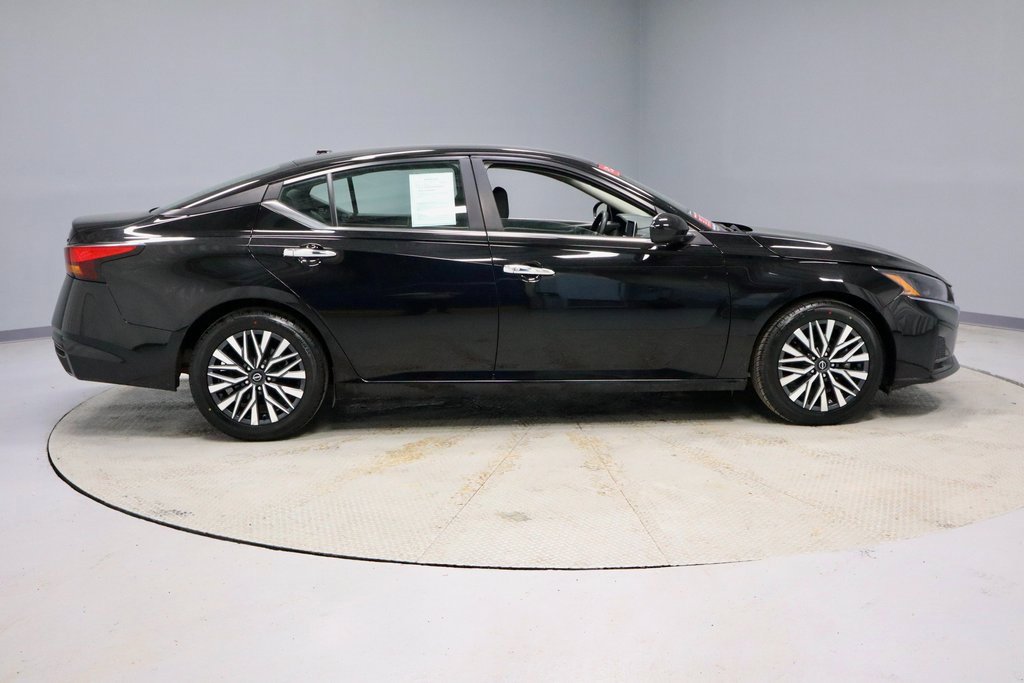 Certified 2023 Nissan Altima 2.5 SV image 12