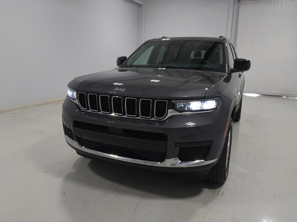 Used 2023 Jeep Grand Cherokee L Laredo w/ Luxury Tech Group I AWD/4WD image 15