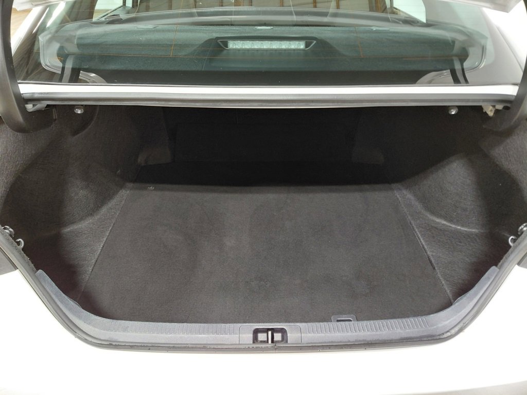 Used 2023 Toyota Camry SE image 40