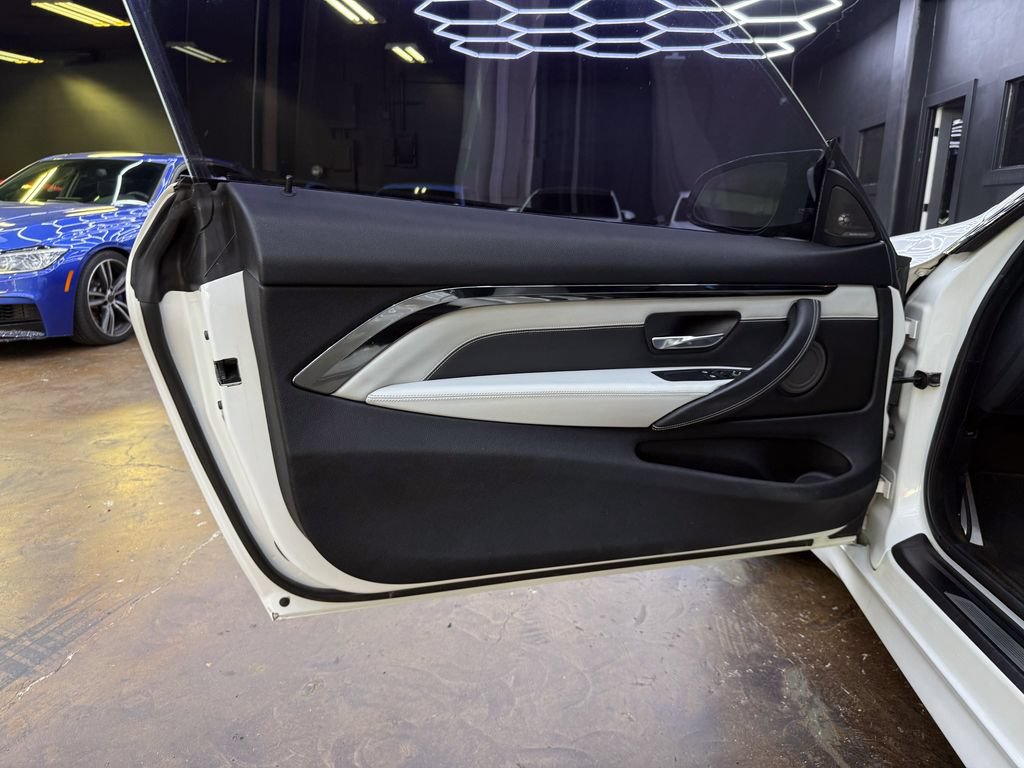 Used 2015 BMW M4 Coupe RWD image 13